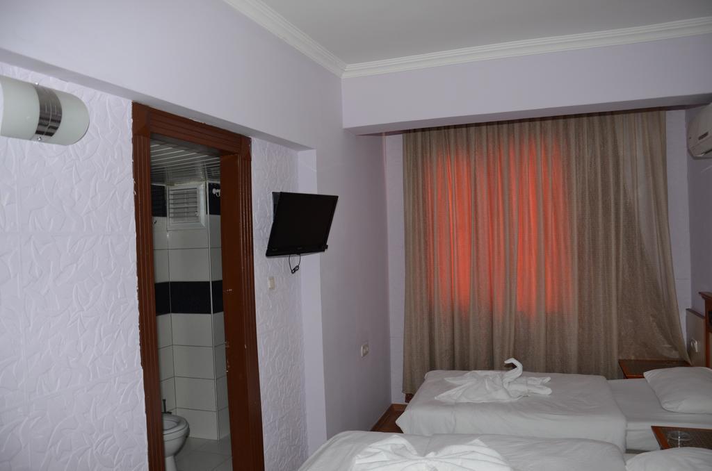Ozturk Hotel 안탈리아 객실 사진