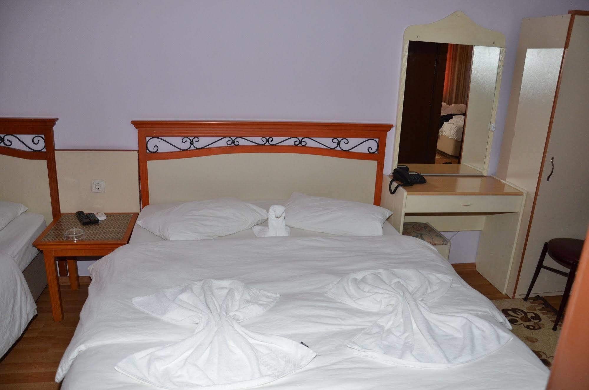 Ozturk Hotel 안탈리아 외부 사진